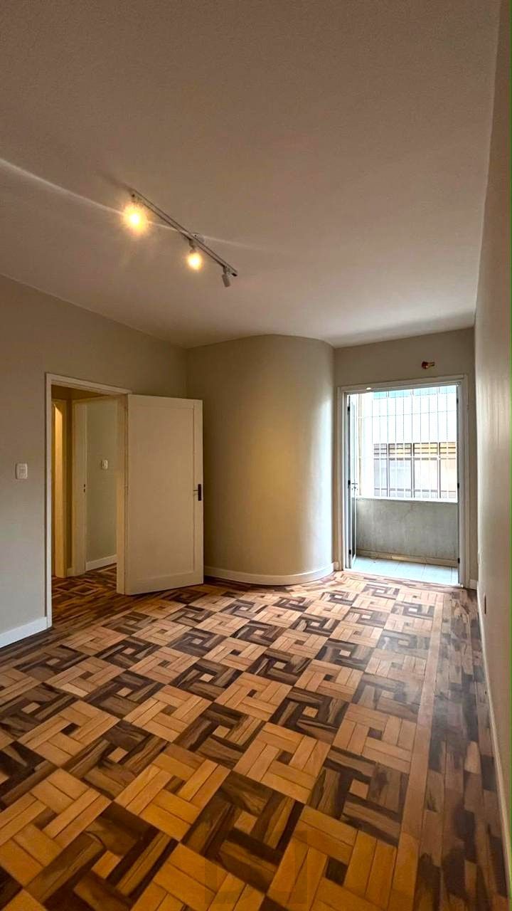 Apartamento 3 dormitórios reformado e semi mobiliado no coração do Bom Fim — foto 34