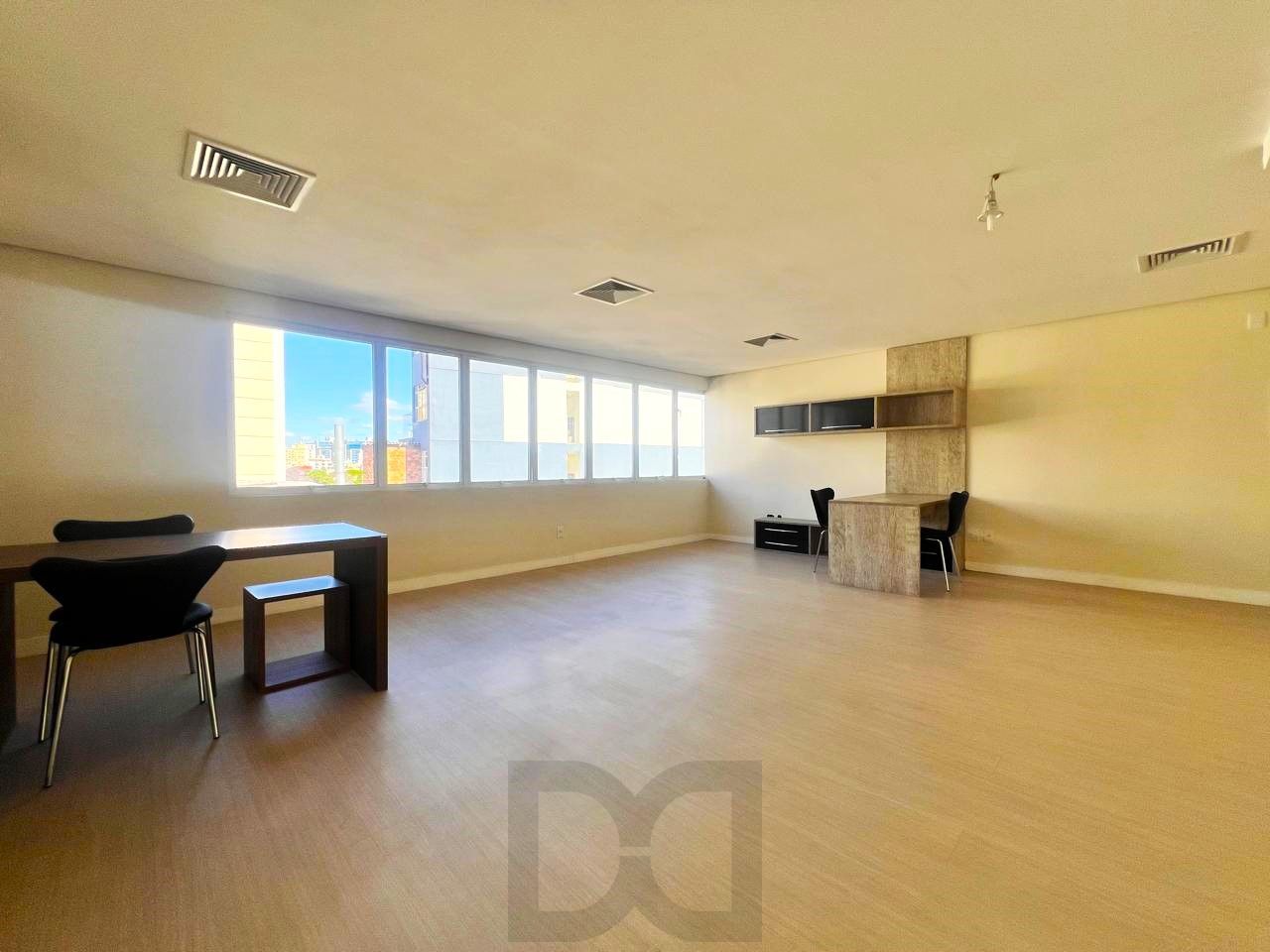 EXCELENTE SALA COMERCIAL COM VAGA NO CENTRO HISTÓRICO PRÓXIMA A OAB E CENTRO ADMINISTRATIVO! — foto 6