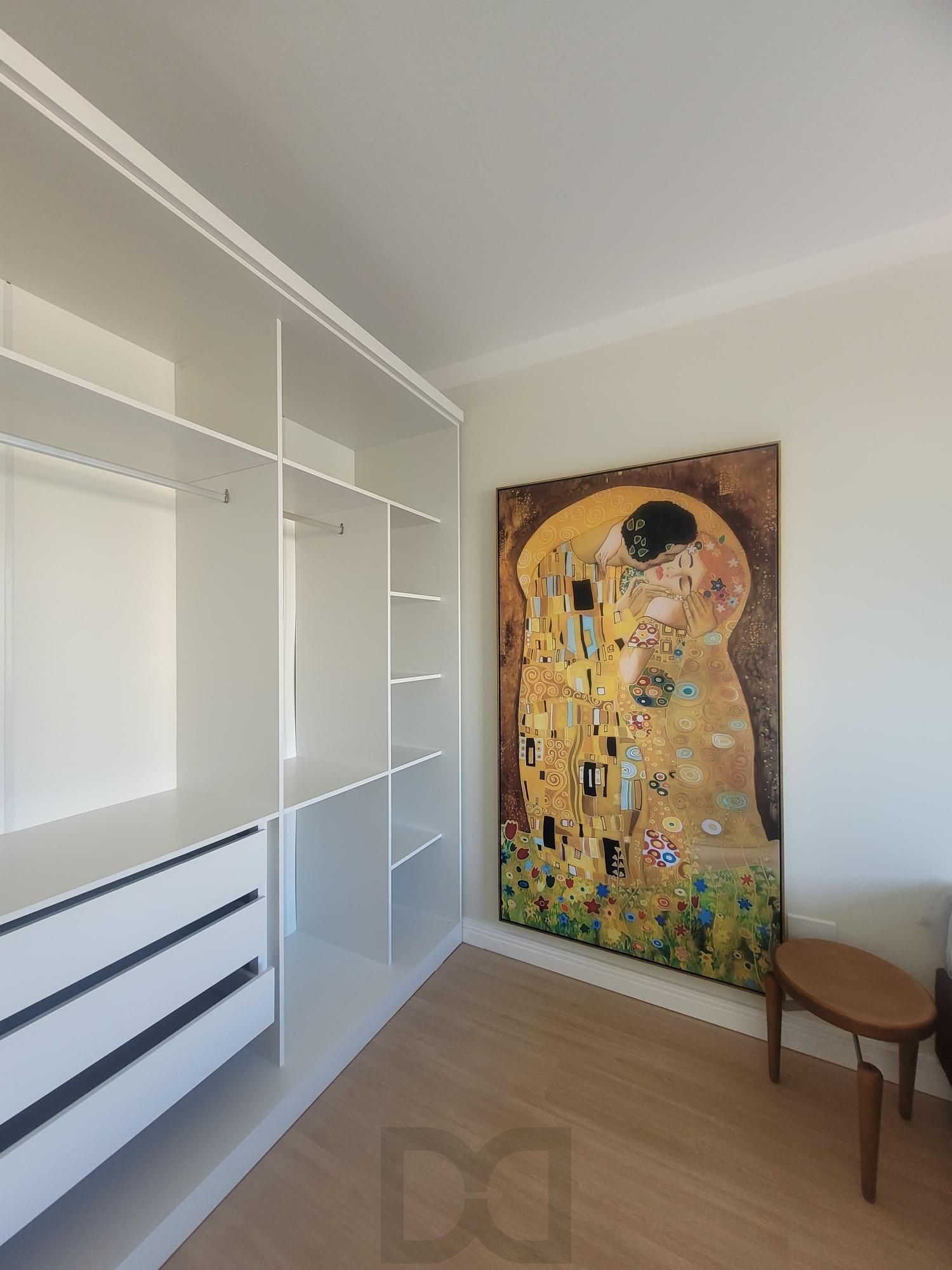 Excelente apartamento 2 dormitórios semi mobiliado no Mont`t Serrat — foto 36