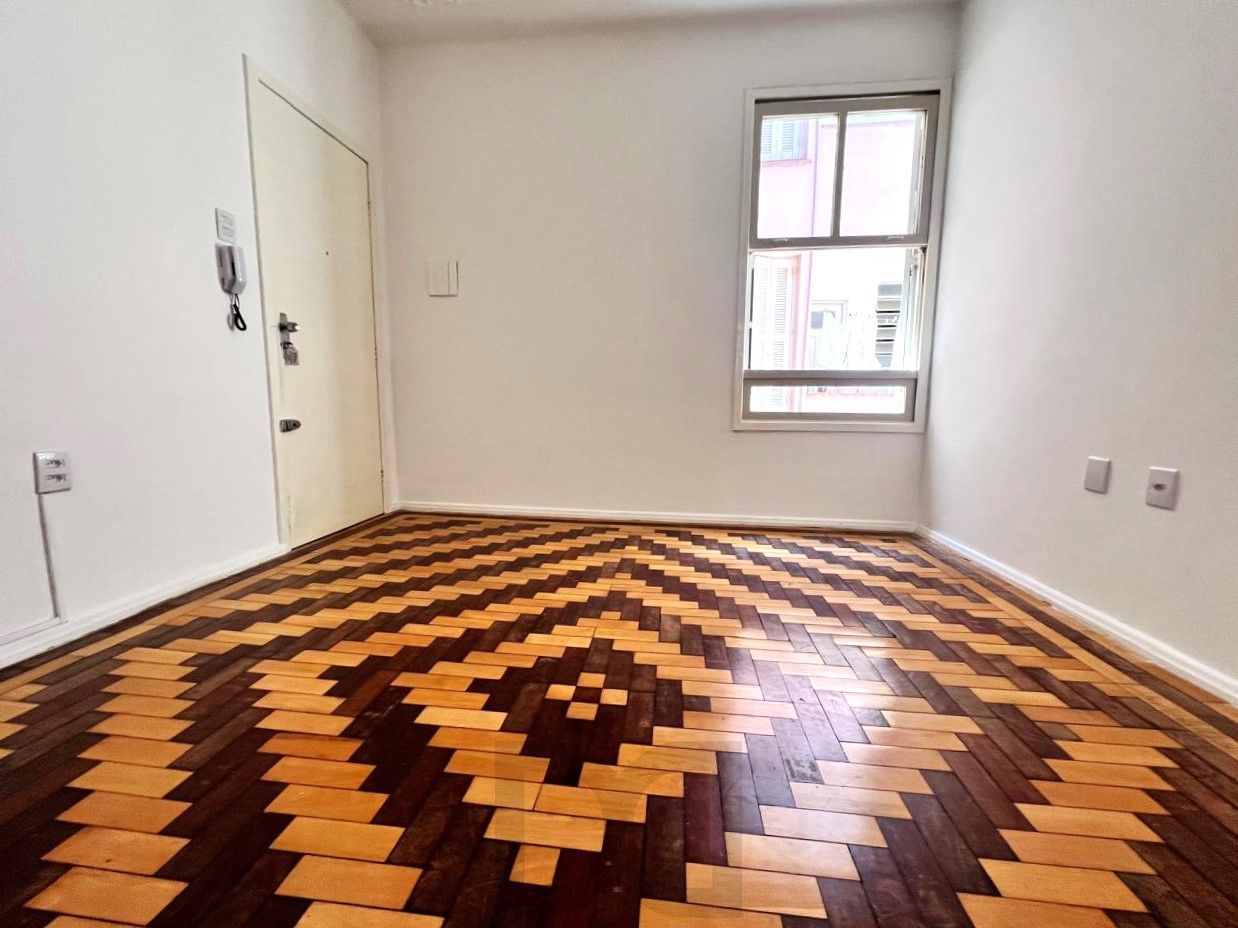 BAIRRO BOM FIM: Apartamento 2 dormitórios na João Telles — foto 8