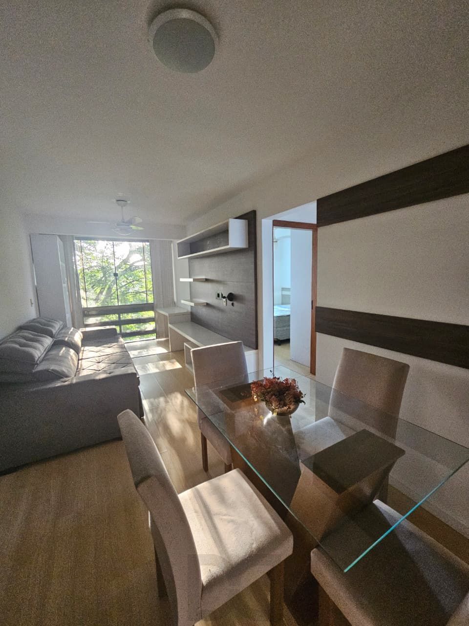 Excelente apartamento 2 dormitórios com vaga — foto 3