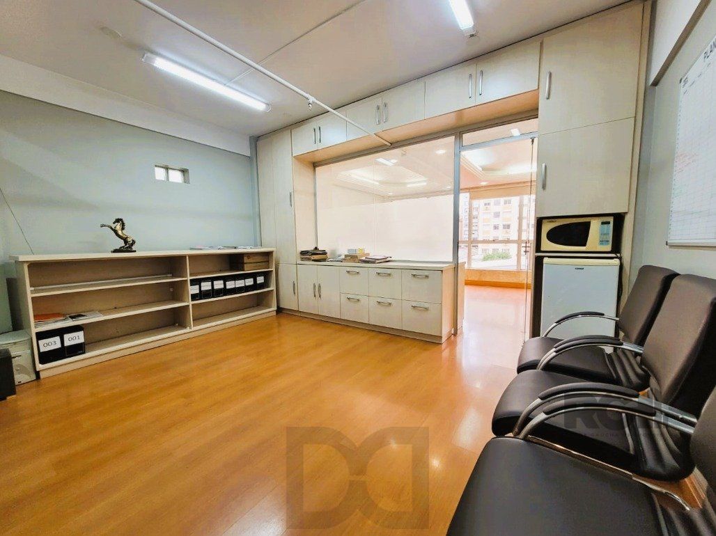 EXCELENTE SALA COMERCIAL NO CENTRO DA CIDADE DE PORTO ALEGRE — foto 9