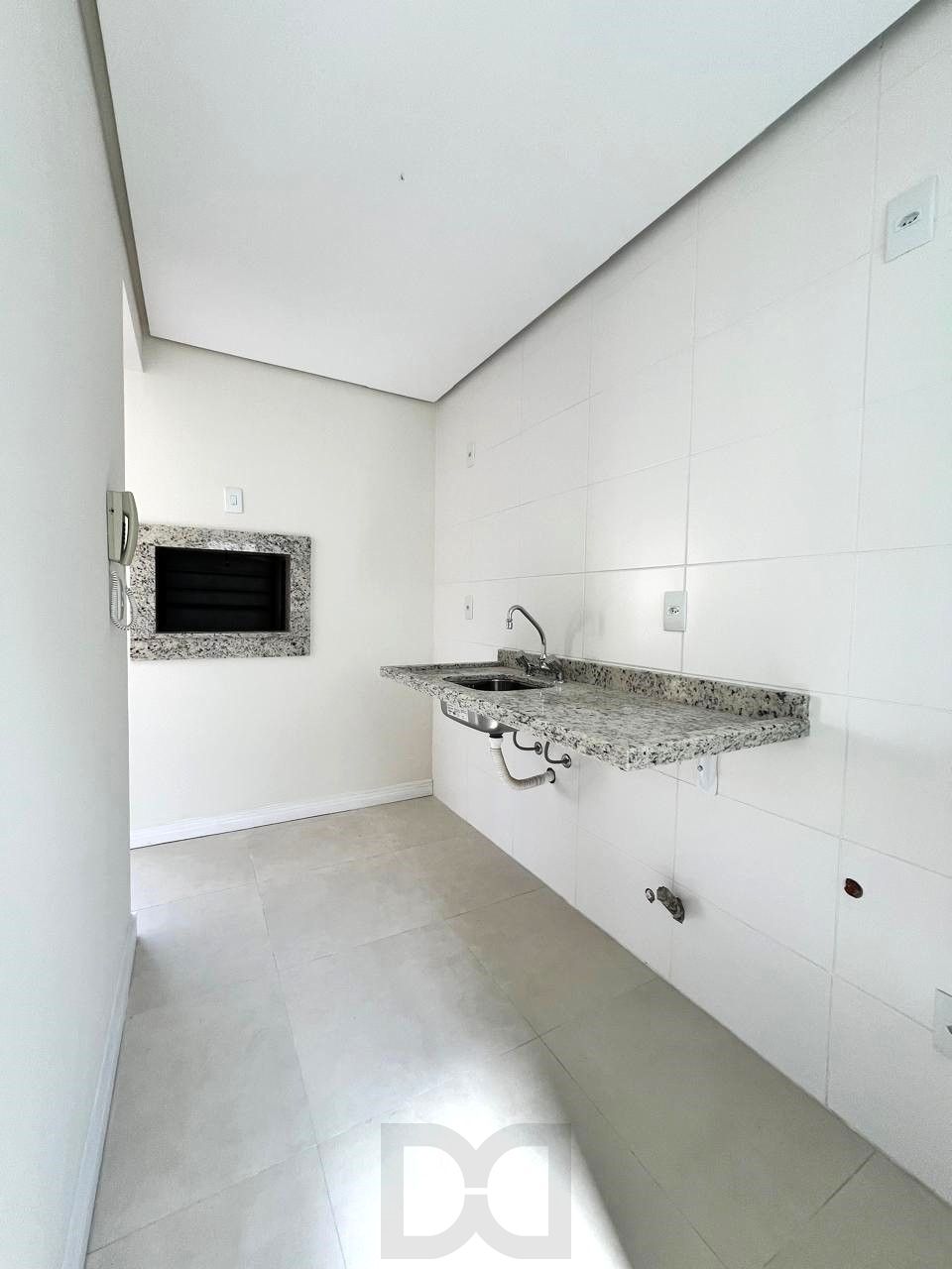 Apartamento 2 dormitórios com suíte, vaga dupla e elevador no Bairro Auxiliadora. — foto 22