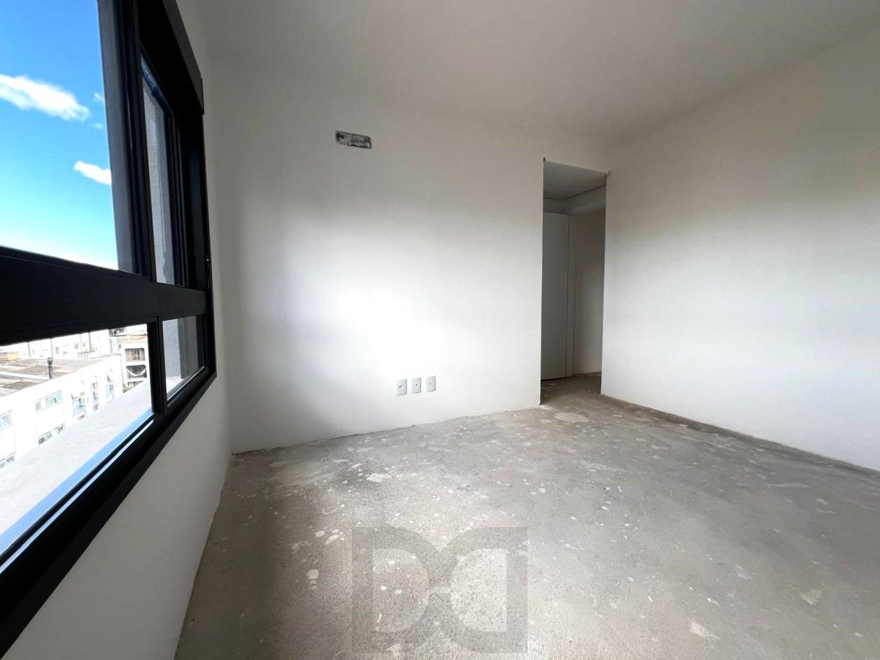 Excelente apartamento 2 dormitórios com sacada e vaga coberta no Petrópolis — foto 31
