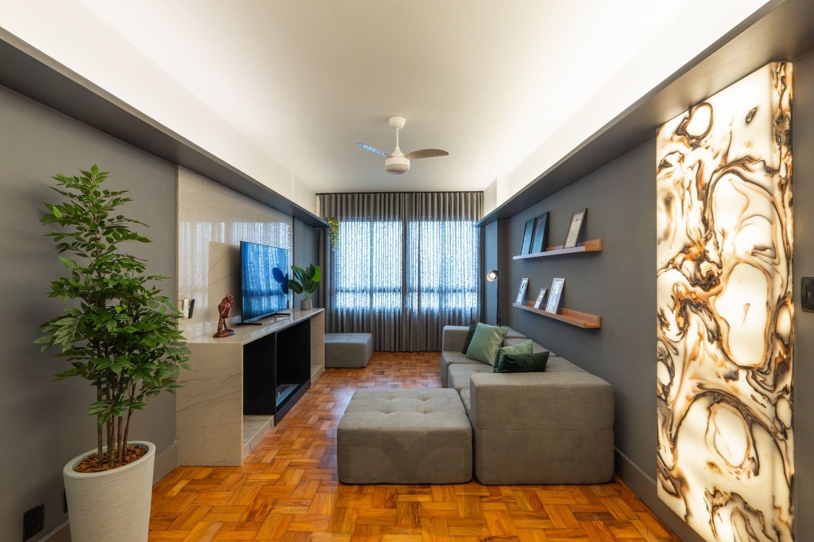 Impecável apartamento 1 dormitório mobiliado no Centro Histórico. — foto 1
