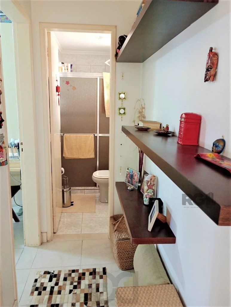 ótimo apartamento 2 dormitórios com sacada e 1 vaga de garagem coberta por convenção. — foto 12