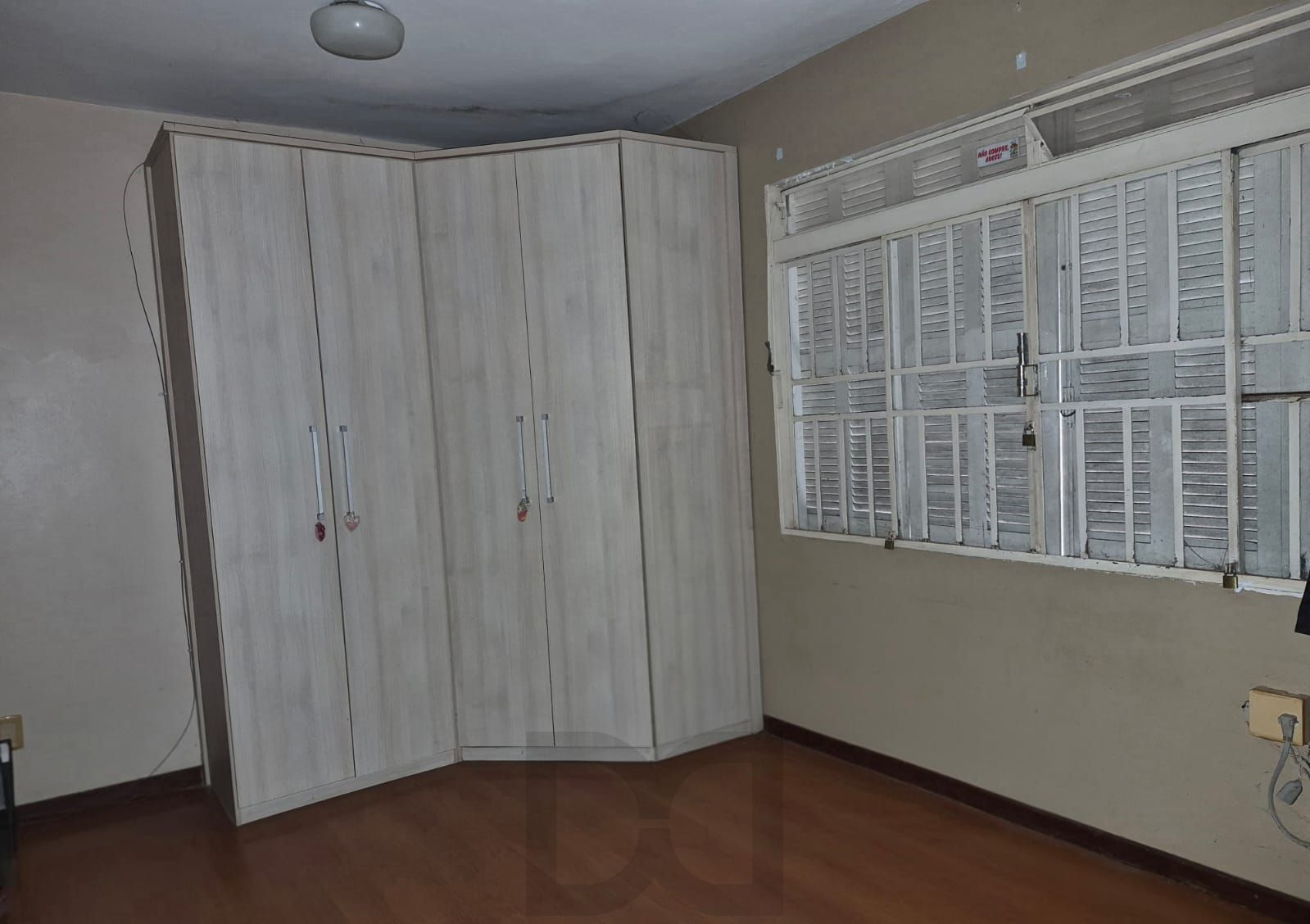 Casa 3 Dormitórios à venda com Piscina na Rua Carumbé - Porto Alegre - RS — foto 9