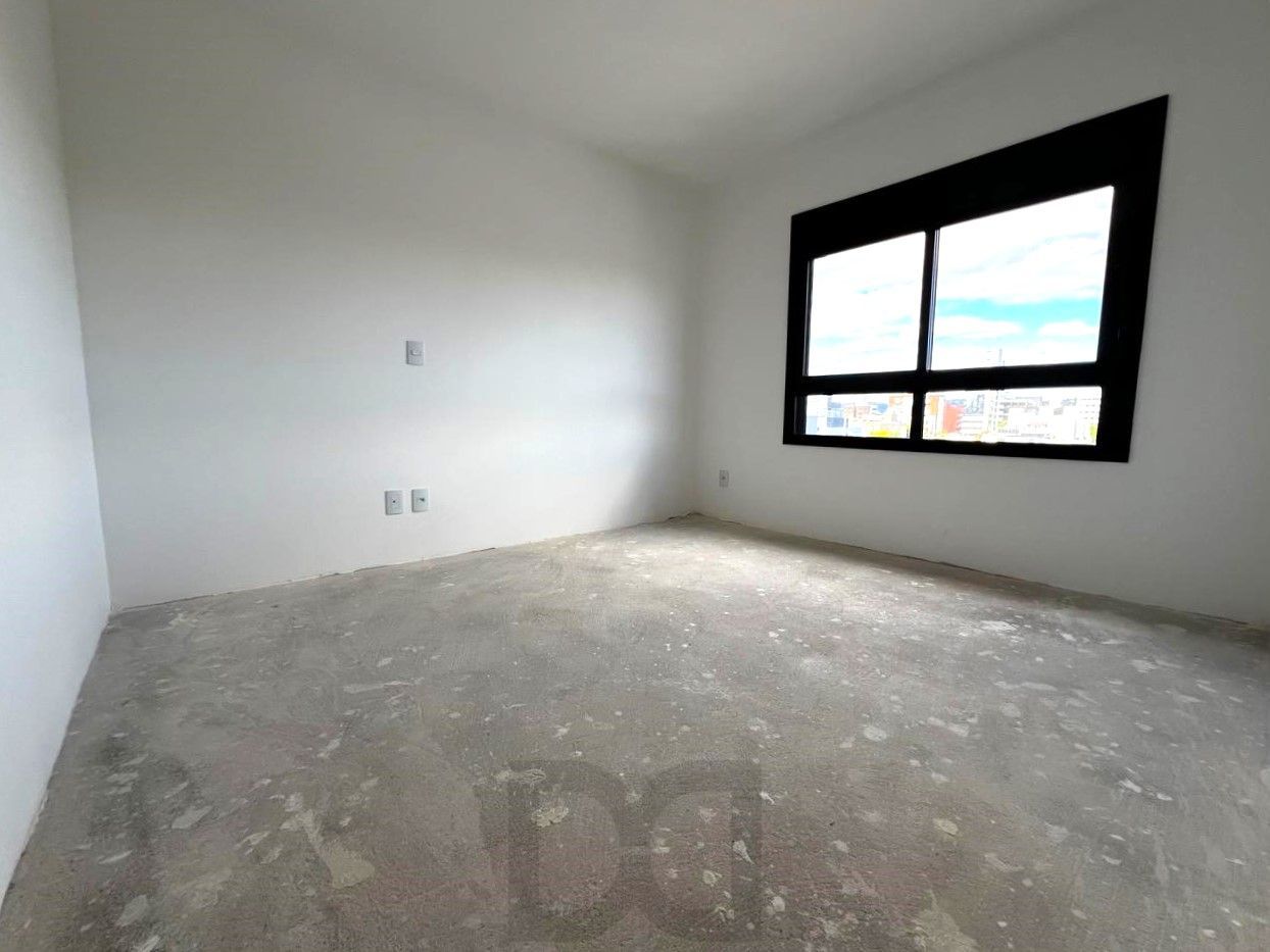 Excelente apartamento 2 dormitórios com sacada e vaga coberta no Petrópolis — foto 32