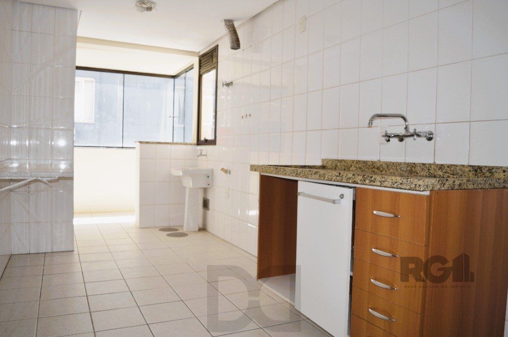 Excelente apto.2 dorm. com 1 suíte, churrasqueira e 1 vaga na Rua Olavo Bilac — foto 8
