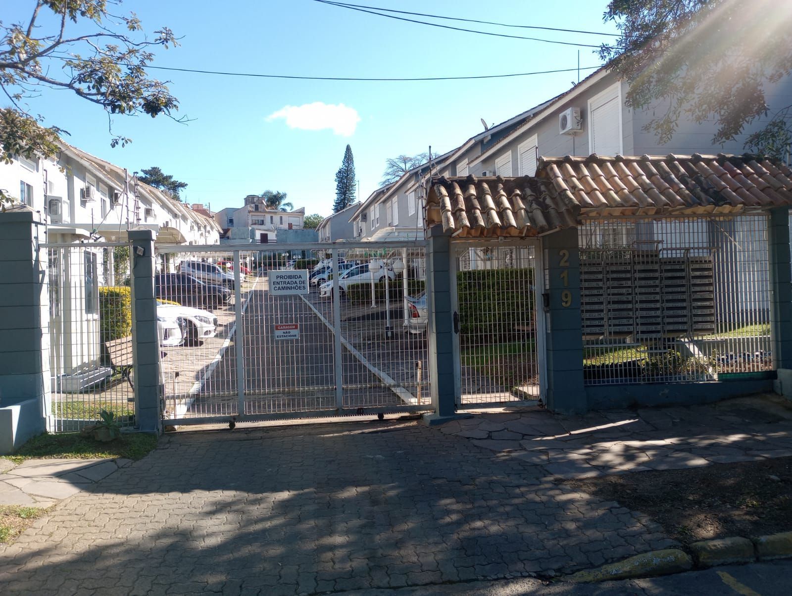 Casa em condomínio fechado em excelente localização — foto 1