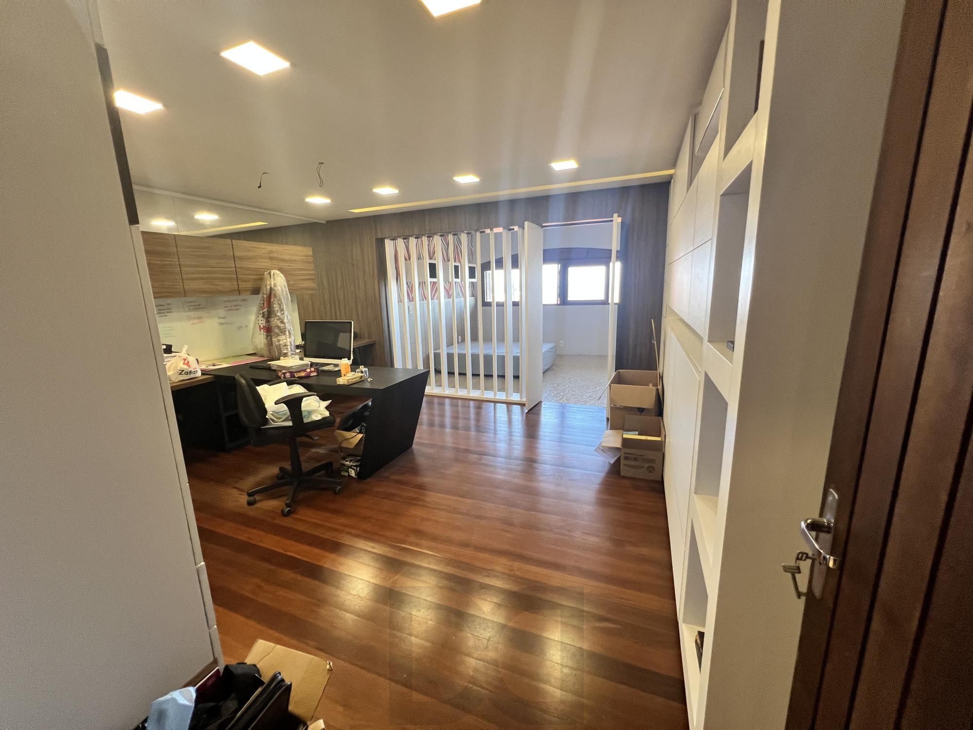 Belíssima casa no Bairro Tristeza com 645m² — foto 19