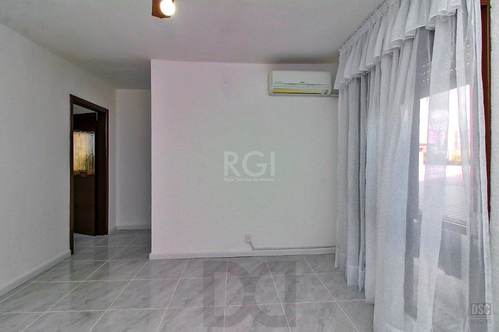 Apartamento para Venda - 40m², 1 dormitório, Morro Santana — foto 4