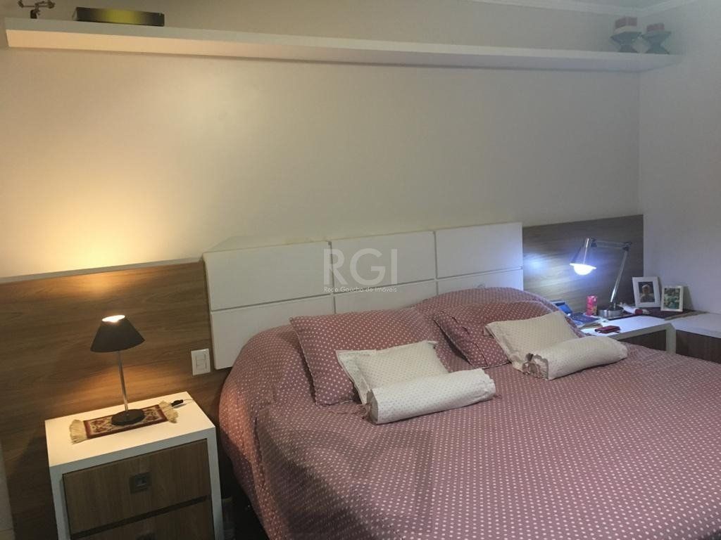 Casa para Venda - 230m², 3 dormitórios, sendo 3 suites, 3 vagas - Chácara das Pedras — foto 20