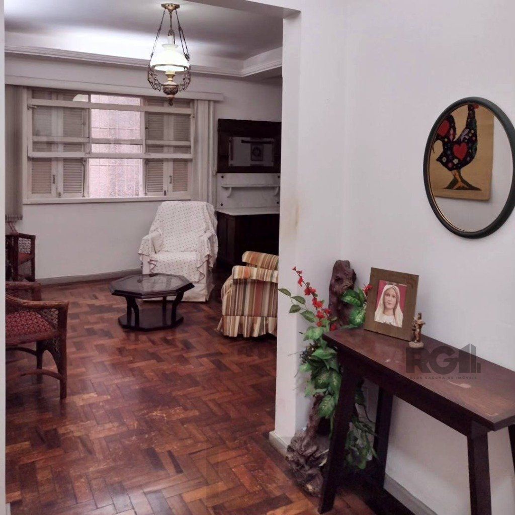 Apartamento no bairro Auxiliadora de 2 dormitórios ( 1 suíte) — foto 2