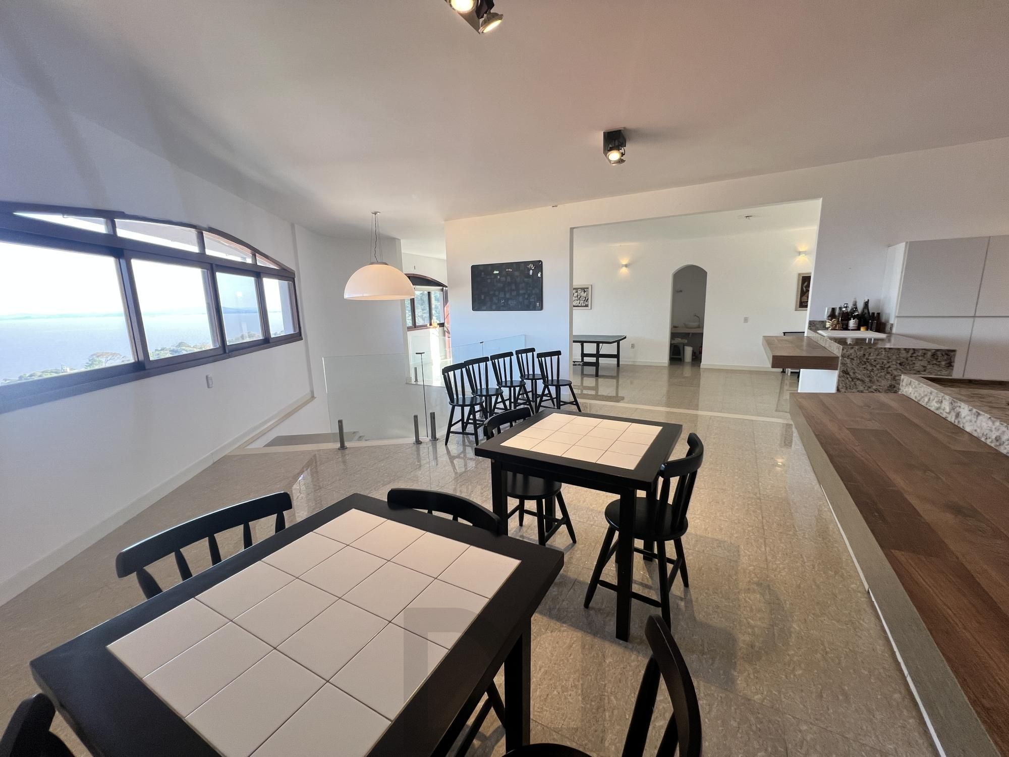 Belíssima casa no Bairro Tristeza com 645m² — foto 27