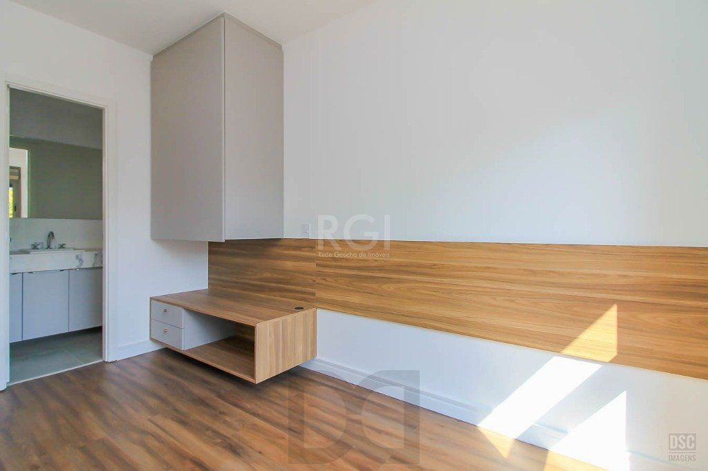 Semi mobiliado 2 quartos (1 suíte) e 1 vaga. Infra completa e ótima localização — foto 12