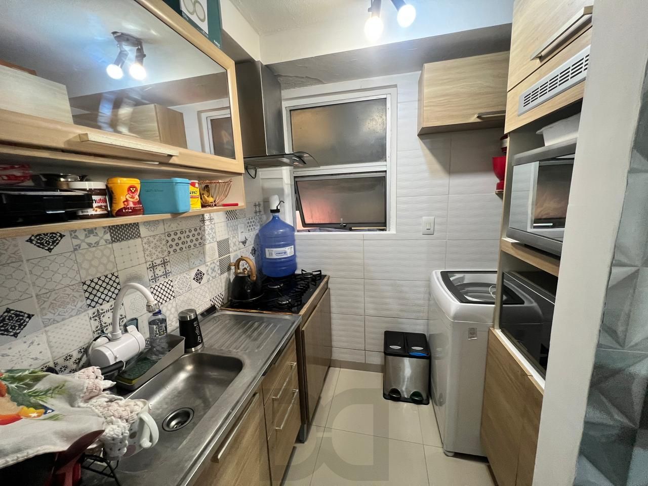 Apartamento Térreo com 2 dormitórios Semi Mobiliado — foto 8