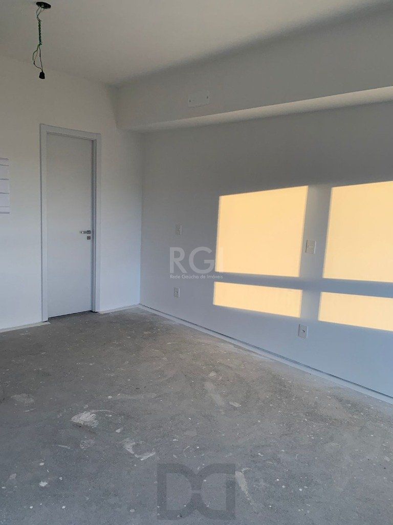Apartamento para Venda - 35.85m², 1 dormitório, 1 vaga - Teresópolis — foto 3