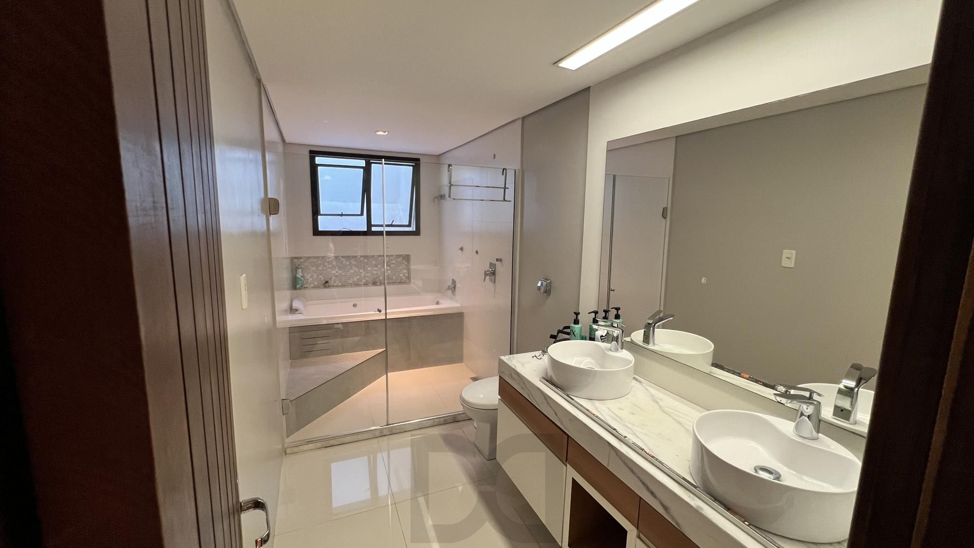Belíssima casa no Bairro Tristeza com 645m² — foto 16