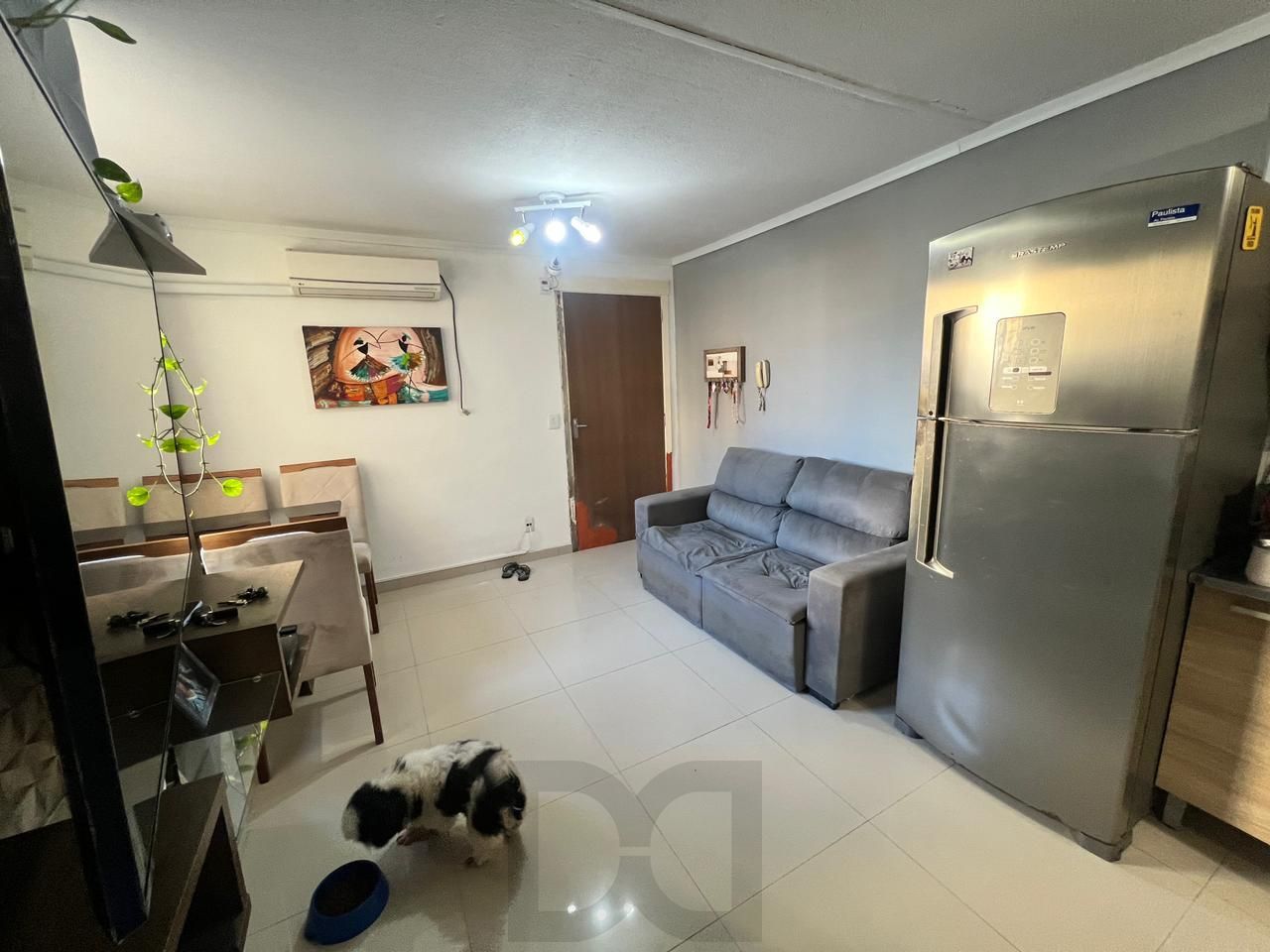 Apartamento Térreo com 2 dormitórios Semi Mobiliado — foto 3