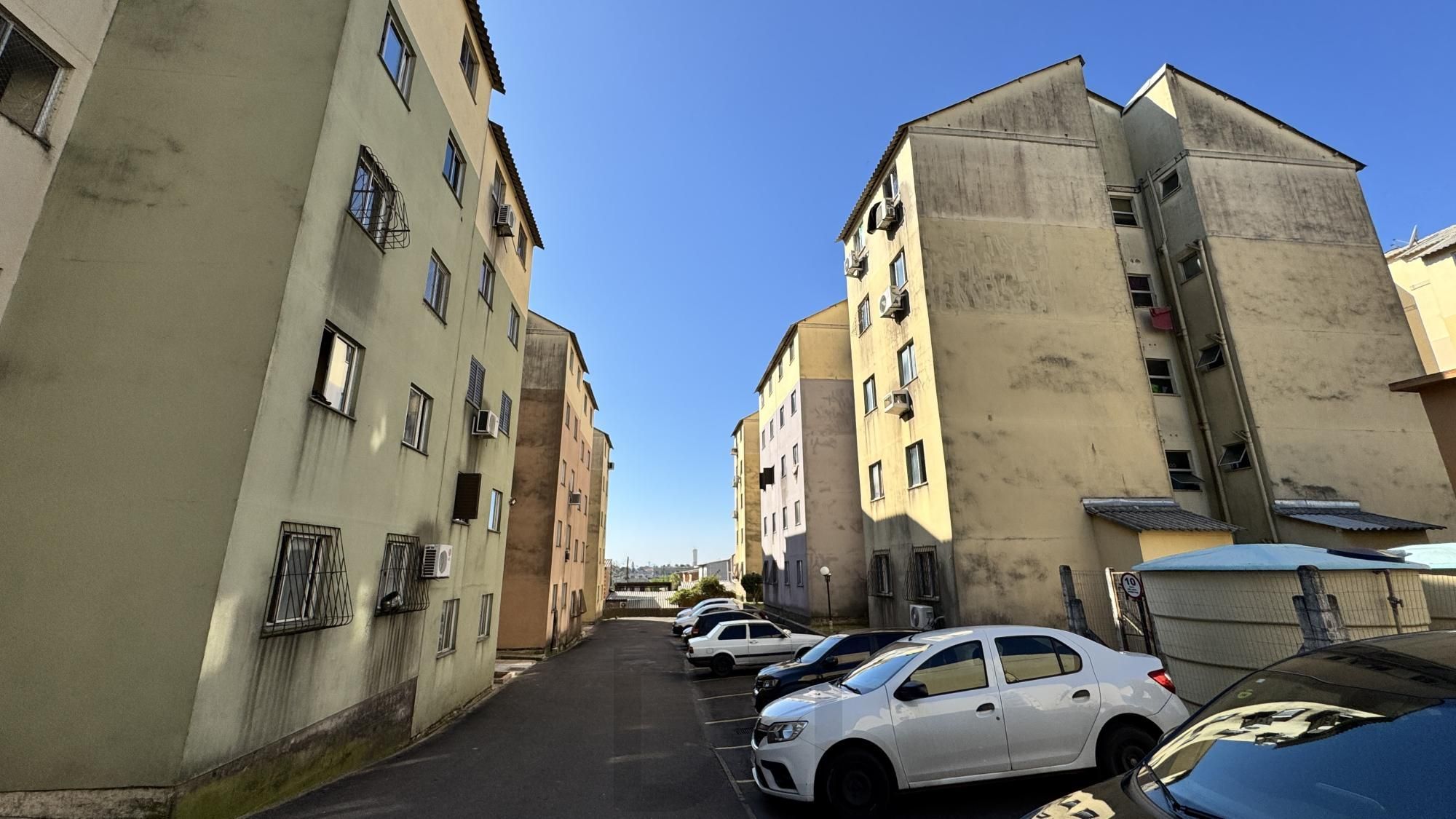 Apartamento Térreo com 2 dormitórios Semi Mobiliado — foto 5
