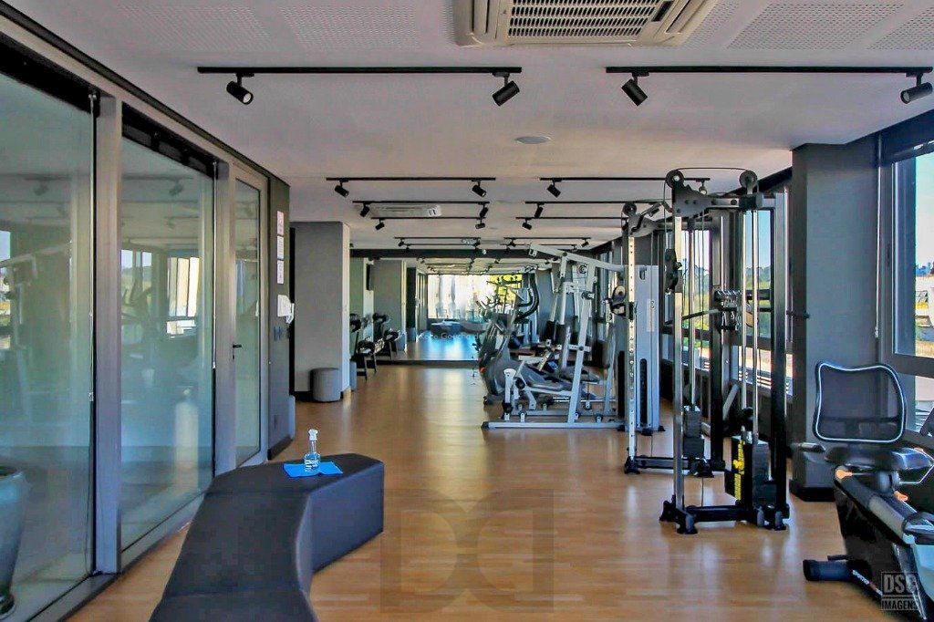 Semi mobiliado 2 quartos (1 suíte) e 1 vaga. Infra completa e ótima localização — foto 20