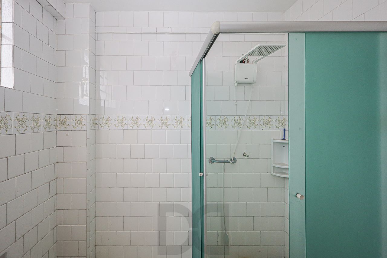 Apartamento 02 dormitórios no Bairro Floresta em Porto Alegre — foto 15