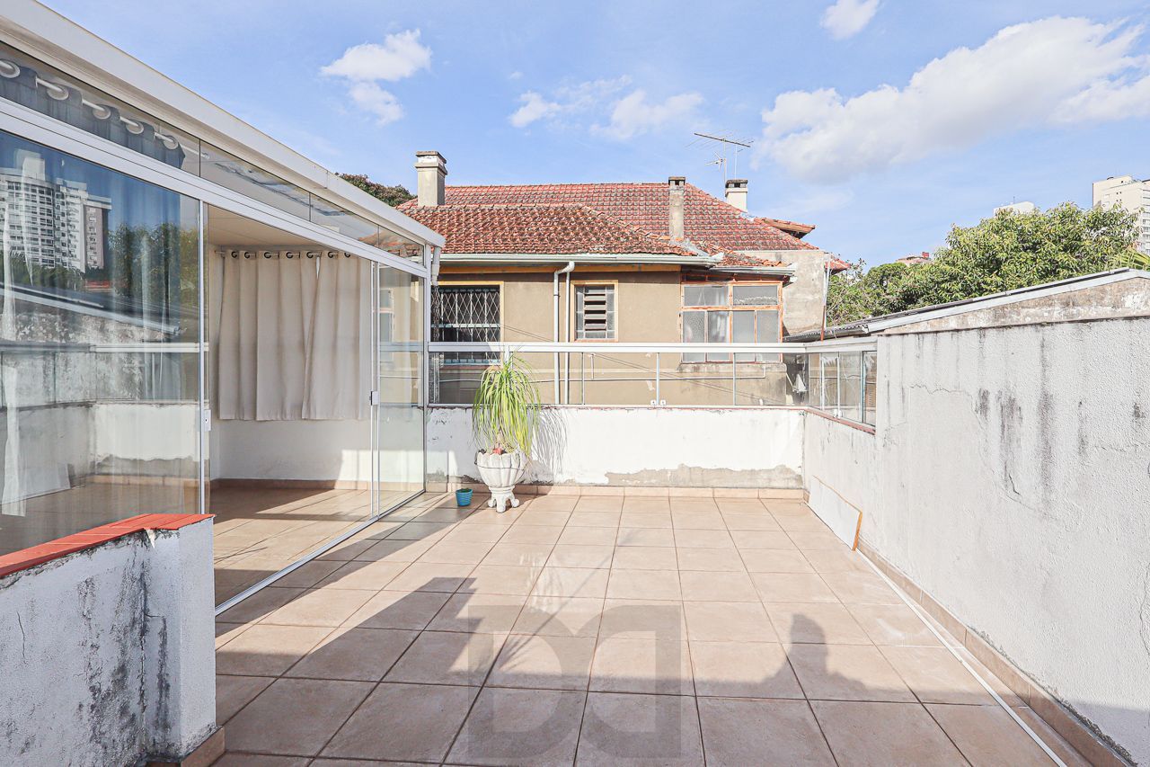 Casa à venda, 3 dormitórios, 316m², 4 vagas de garagem, Bairro São Geraldo — foto 1