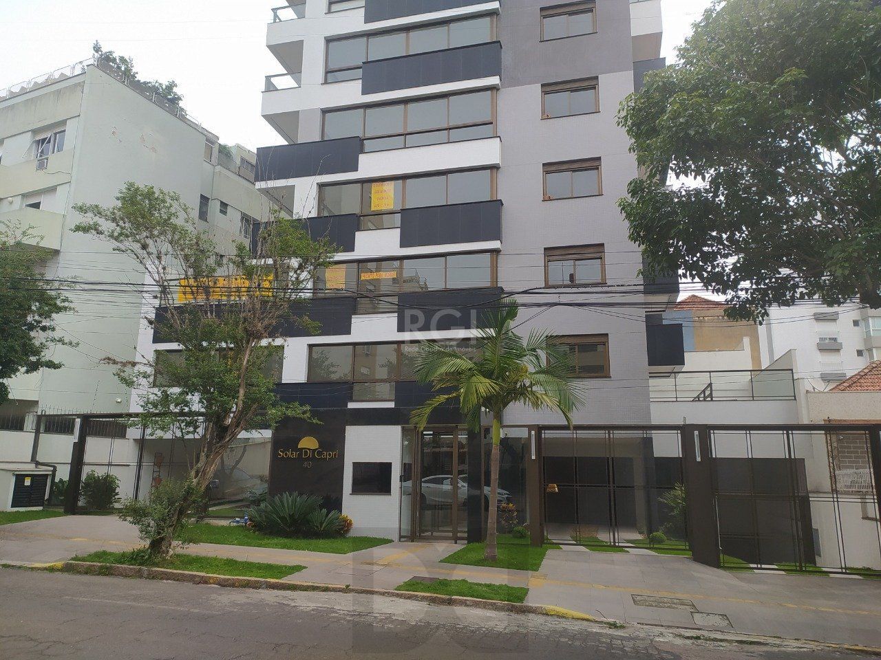 Apartamento para Venda - 123.71m², 3 dormitórios, sendo 1 suites, 1 vaga - Petrópolis — foto 2