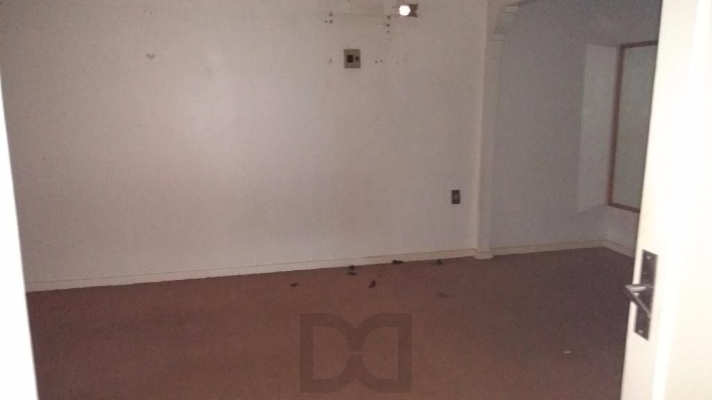 Casa para Venda - 485m², 5 dormitórios, sendo 1 suites, 1 vaga - Petrópolis — foto 16