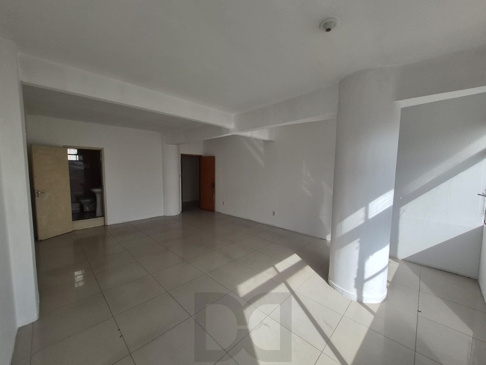Sala comercial na região central — foto 18