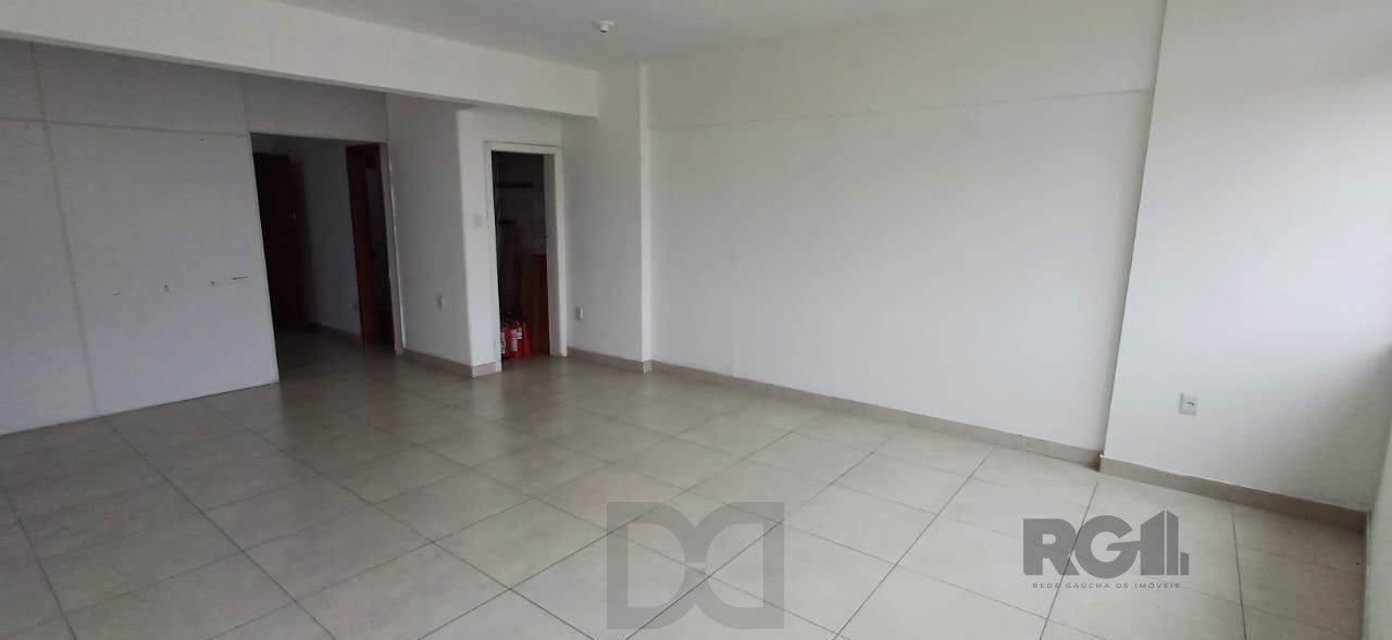 Sala em andar alto na região central. — foto 6
