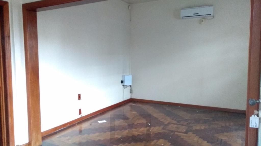 Casa para Venda - 485m², 5 dormitórios, sendo 1 suites, 1 vaga - Petrópolis — foto 31
