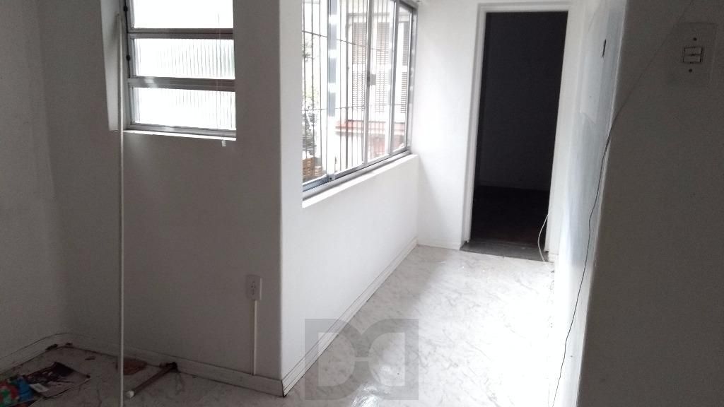 Casa para Venda - 485m², 5 dormitórios, sendo 1 suites, 1 vaga - Petrópolis — foto 11