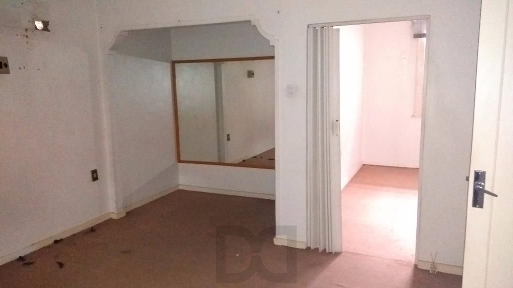 Casa para Venda - 485m², 5 dormitórios, sendo 1 suites, 1 vaga - Petrópolis — foto 17