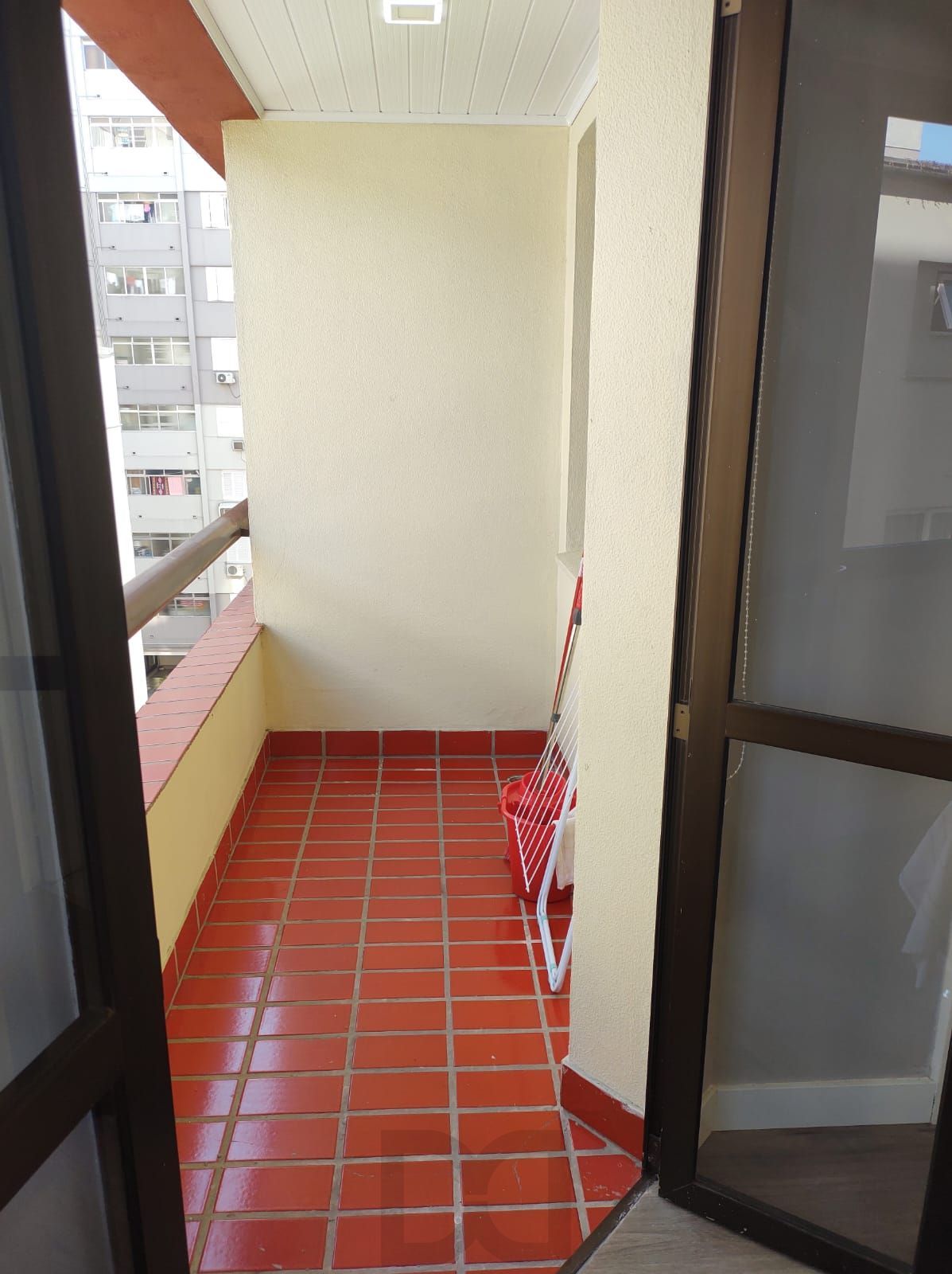 Estúdio Reformado em frente a redenção ao lado da UFRGS! — foto 14