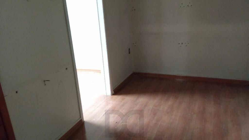 Casa para Venda - 485m², 5 dormitórios, sendo 1 suites, 1 vaga - Petrópolis — foto 28