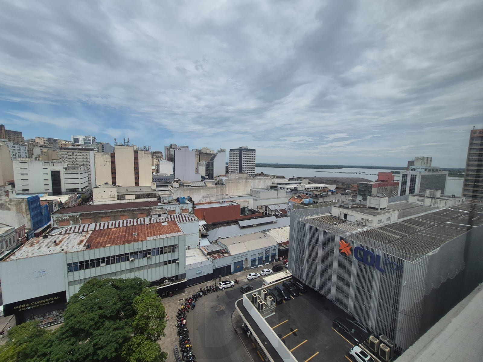 Vende conjunto de salas com 121,07 m² — foto 1