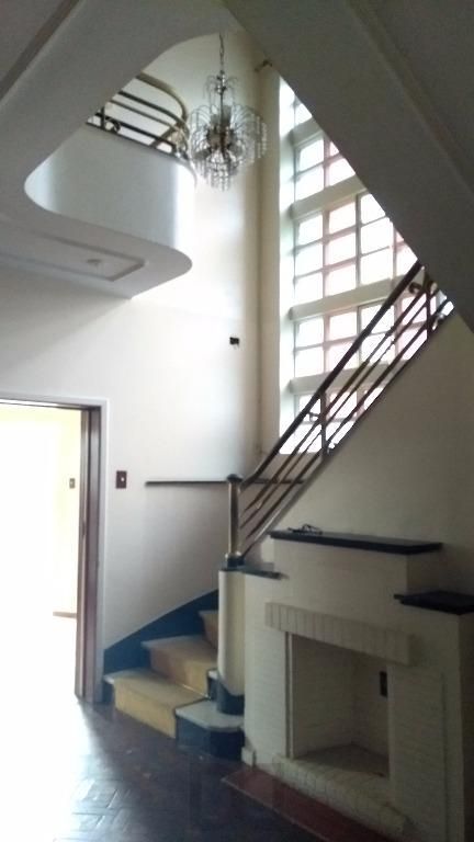 Casa para Venda - 485m², 5 dormitórios, sendo 1 suites, 1 vaga - Petrópolis — foto 30