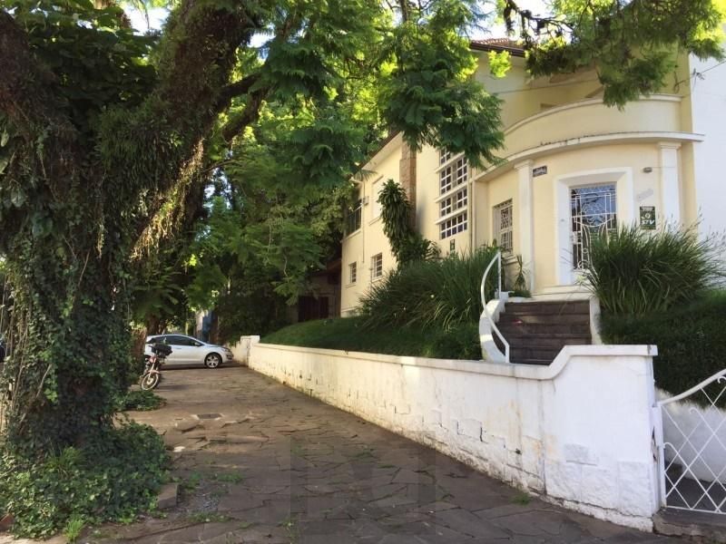 Casa para Venda - 485m², 5 dormitórios, sendo 1 suites, 1 vaga - Petrópolis — foto 2