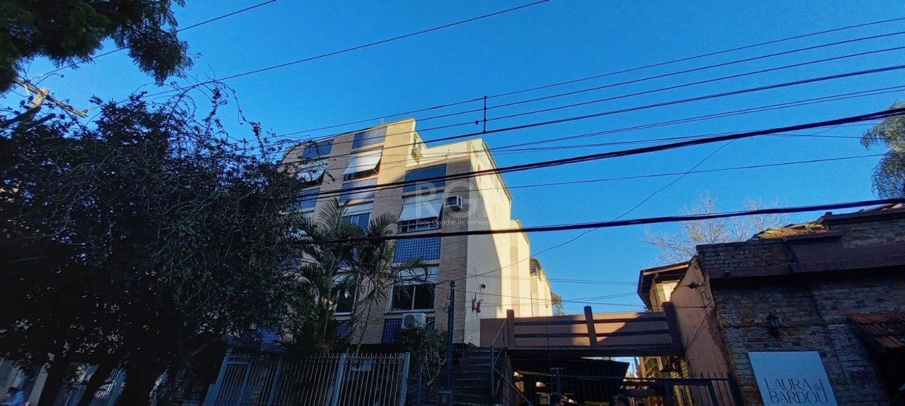 Apartamento JK para Venda - 20m², 0 dormitórios, Menino Deus — foto 1