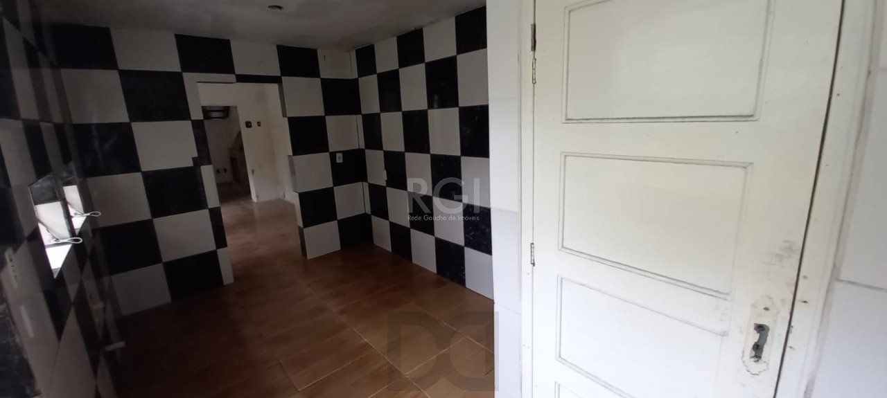 Sobrado para Venda - 110m², 4 dormitórios, sendo 1 suites, 2 vagas - Floresta — foto 7