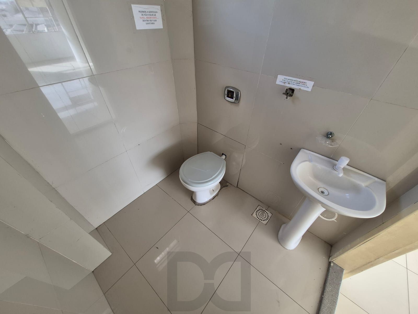 Sala comercial na região central — foto 16