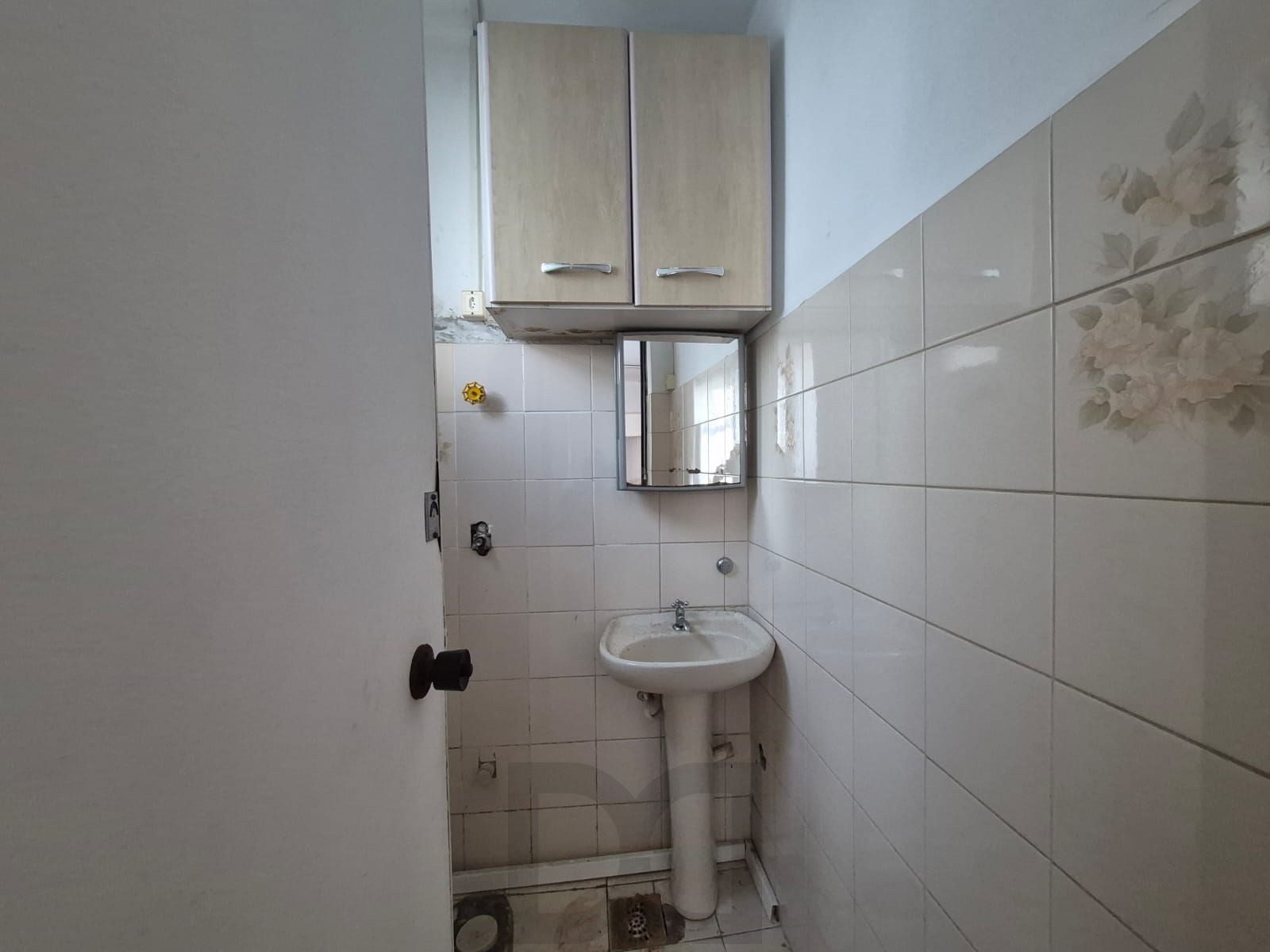 Sala com 50,70m² que pode ser transformada em apto — foto 8
