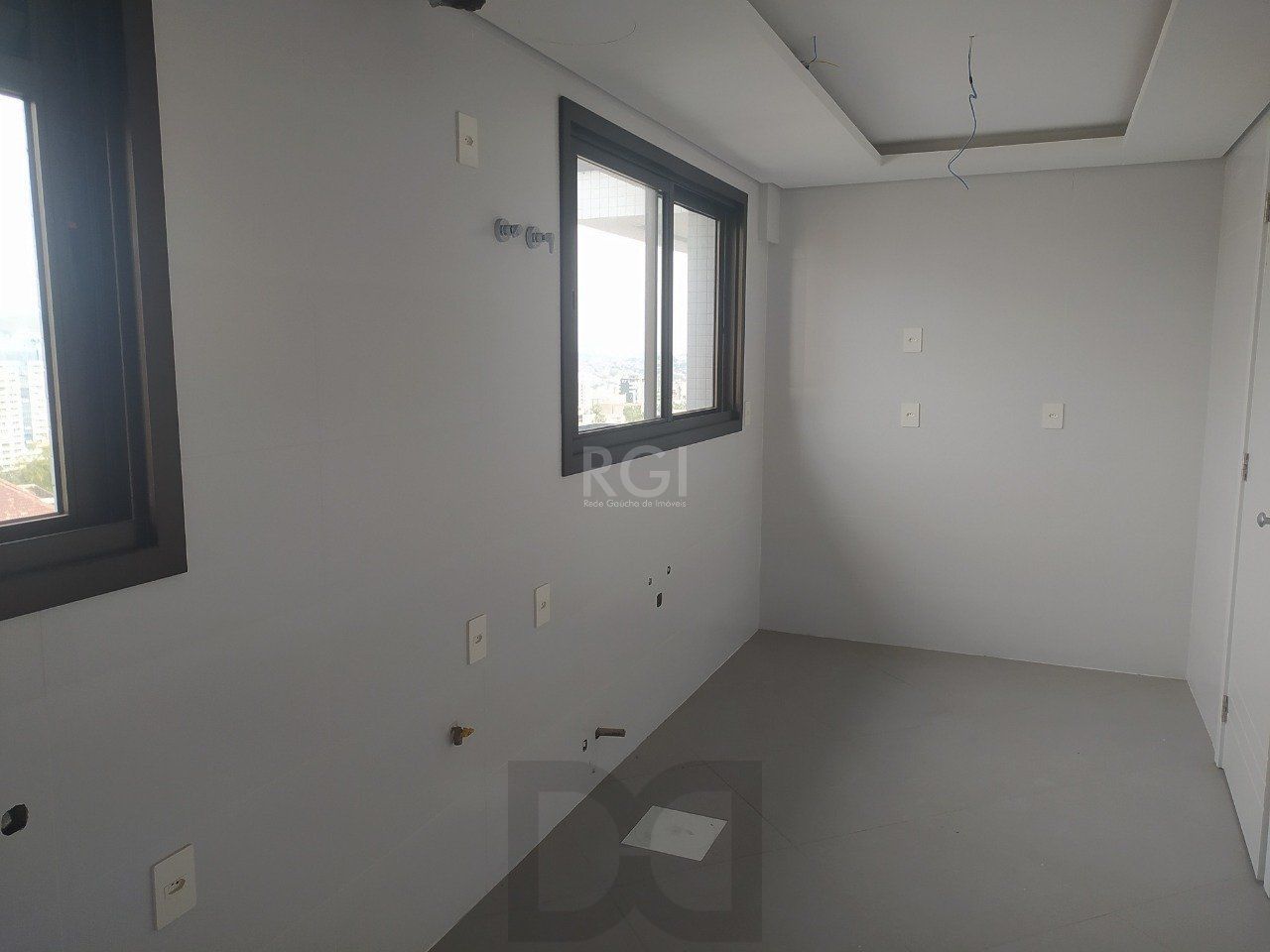 Apartamento para Venda - 119.65m², 3 dormitórios, sendo 1 suites, 2 vagas - Petrópolis — foto 5