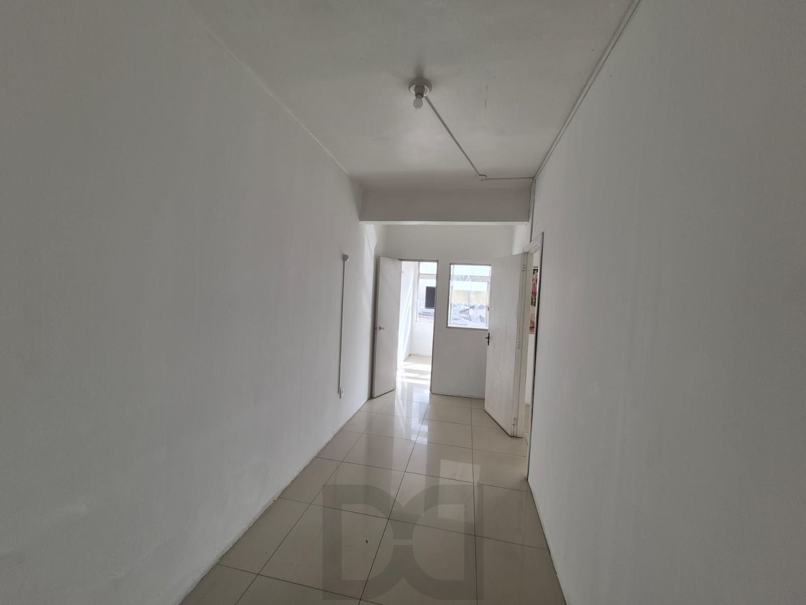 Sala comercial na região central — foto 2