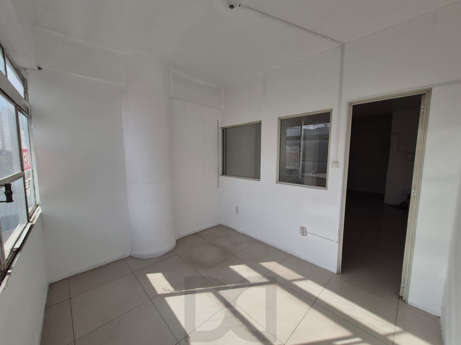 Sala comercial na região central — foto 14