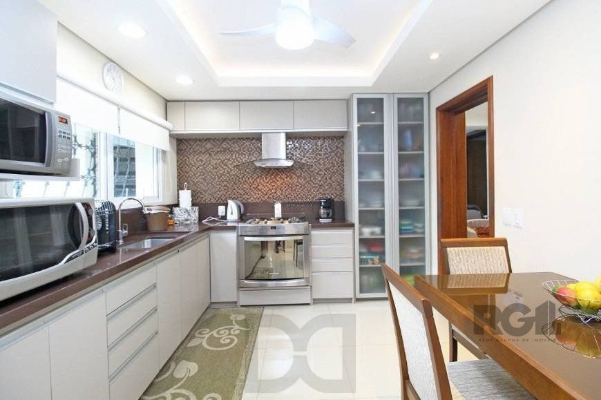 Casa 245m² - 3 dormitórios, 4 vagas no bairro Cavalhada — foto 24