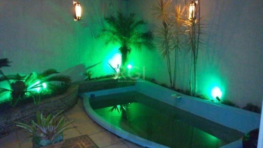 Excelente casa em condominío de 350m² com 03 dormitórios sendo 02 suítes. — foto 3