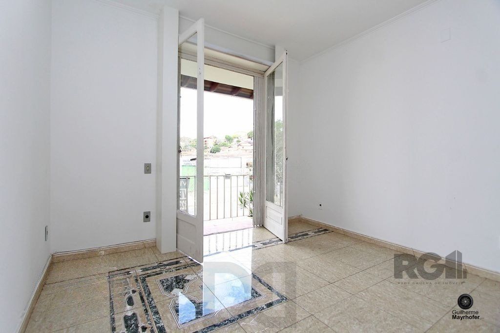 Casa com 5 suítes, 7 banheiros, 4 vagas no bairro Partenon — foto 14